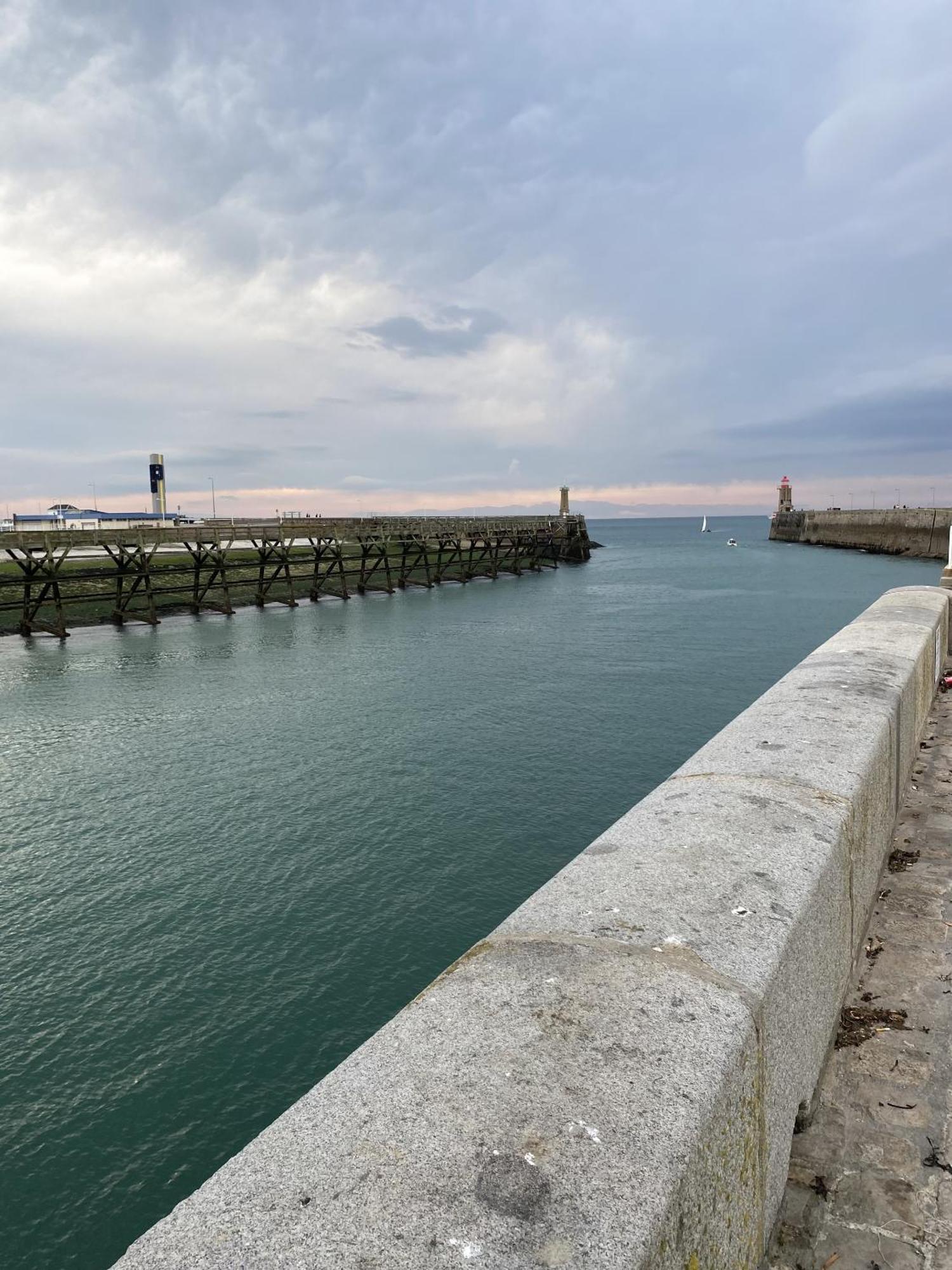 Le Hublot Charmante Maison Au Calme Fecamp Vue Sur Le Port المظهر الخارجي الصورة